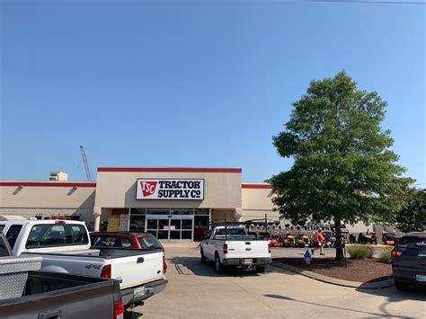 Tractor supply jackson tn - Locate store hours, directions, address and phone number for the Tractor Supply Company store in Richland, MS. We carry products for lawn and garden, livestock, pet care, equine, and more! 
